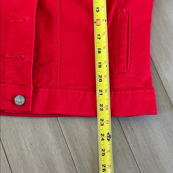 Kut from the Kloth Women's Red Jean Jacket - Picture 11 of 11
